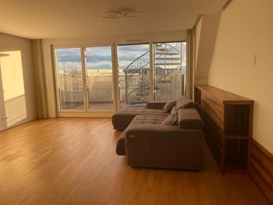 Rooftop Terrace- Panoramablick Ueber Wien Apartment Bagian luar foto